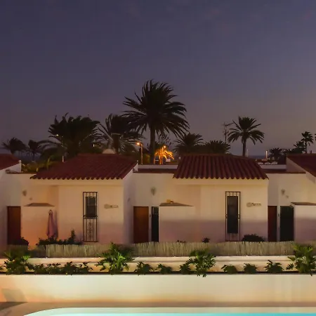 Holiday home Wall -