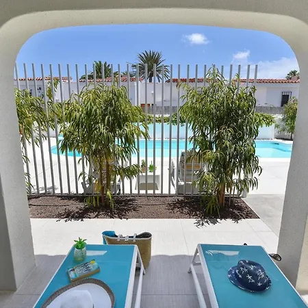 Wall - Holiday home *